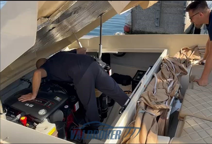 Chris Craft CORSAIR 32 used - hero image 18