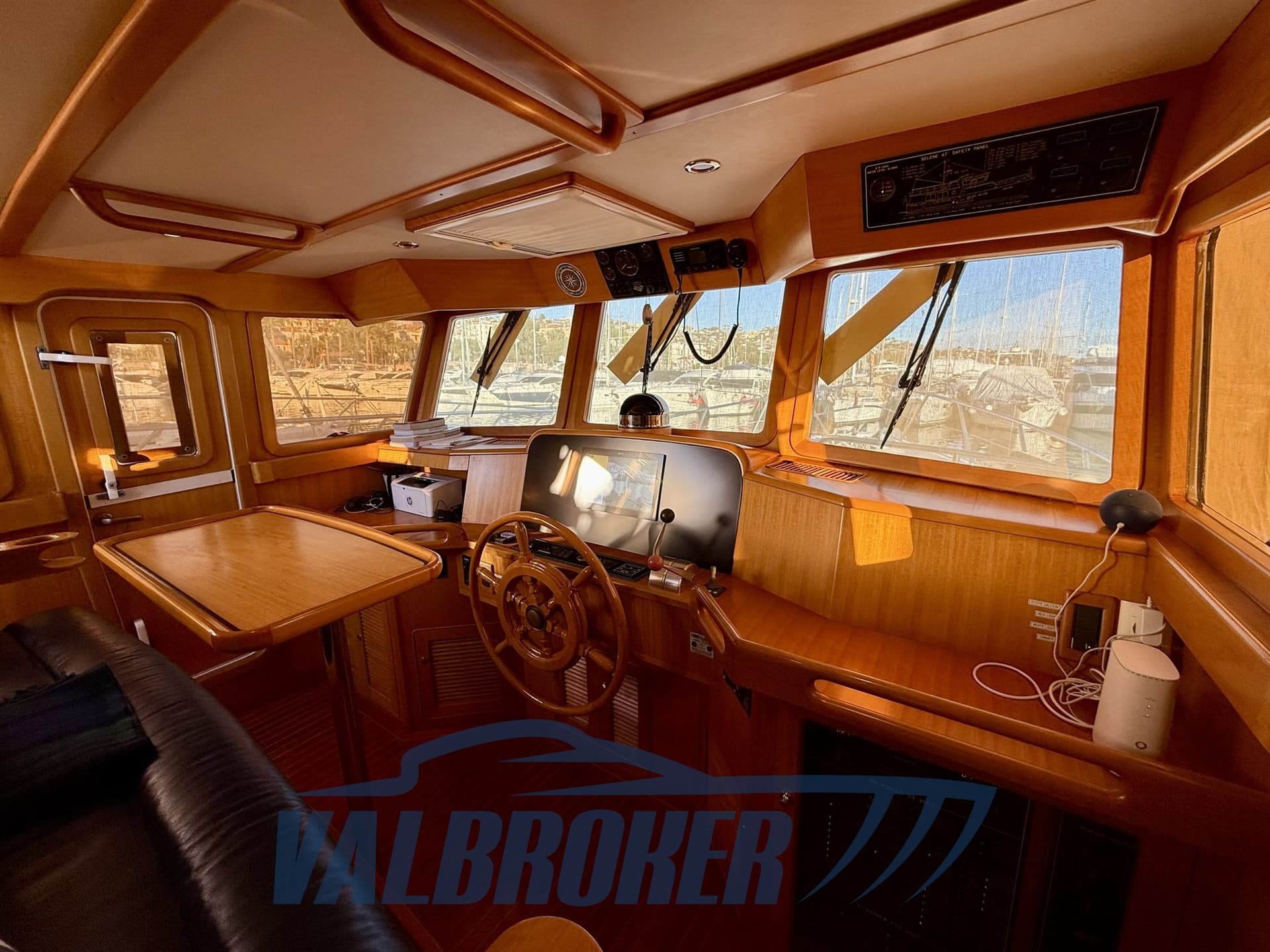Selene Yachts 47 Ocean Trawler d'occasion - image hero 13