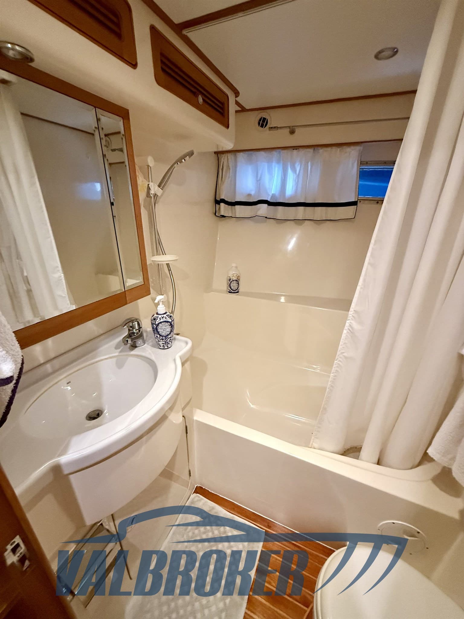 Selene Yachts 47 Ocean Trawler d'occasion - image hero 43