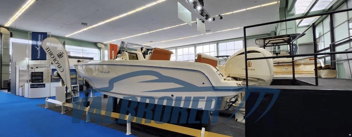 Capoforte Fx240 - Deck View Capoforte Fx240 - Deck View