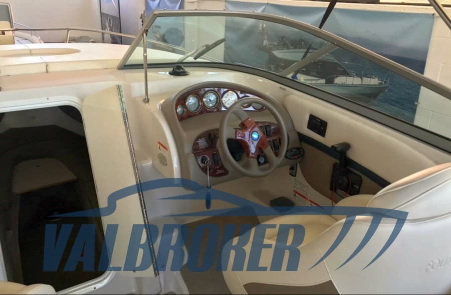 Four Winns 245 Sundowner - Deck View Four Winns 245 Sundowner - Deck View