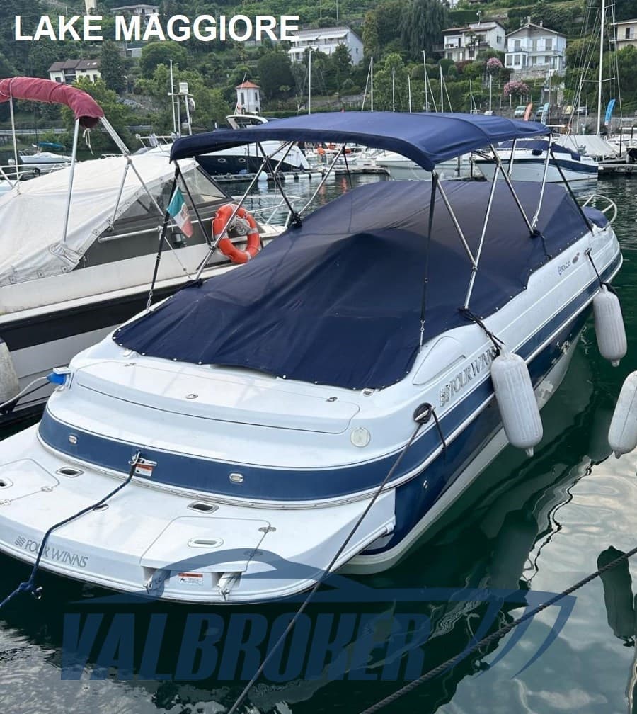 Four Winns 245 Sundowner usato - dettaglio 1