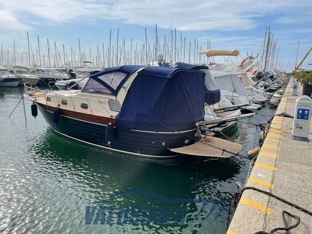 Mimì Libeccio 11 - Detail View 1 Mimì Libeccio 11 - Detail View 1