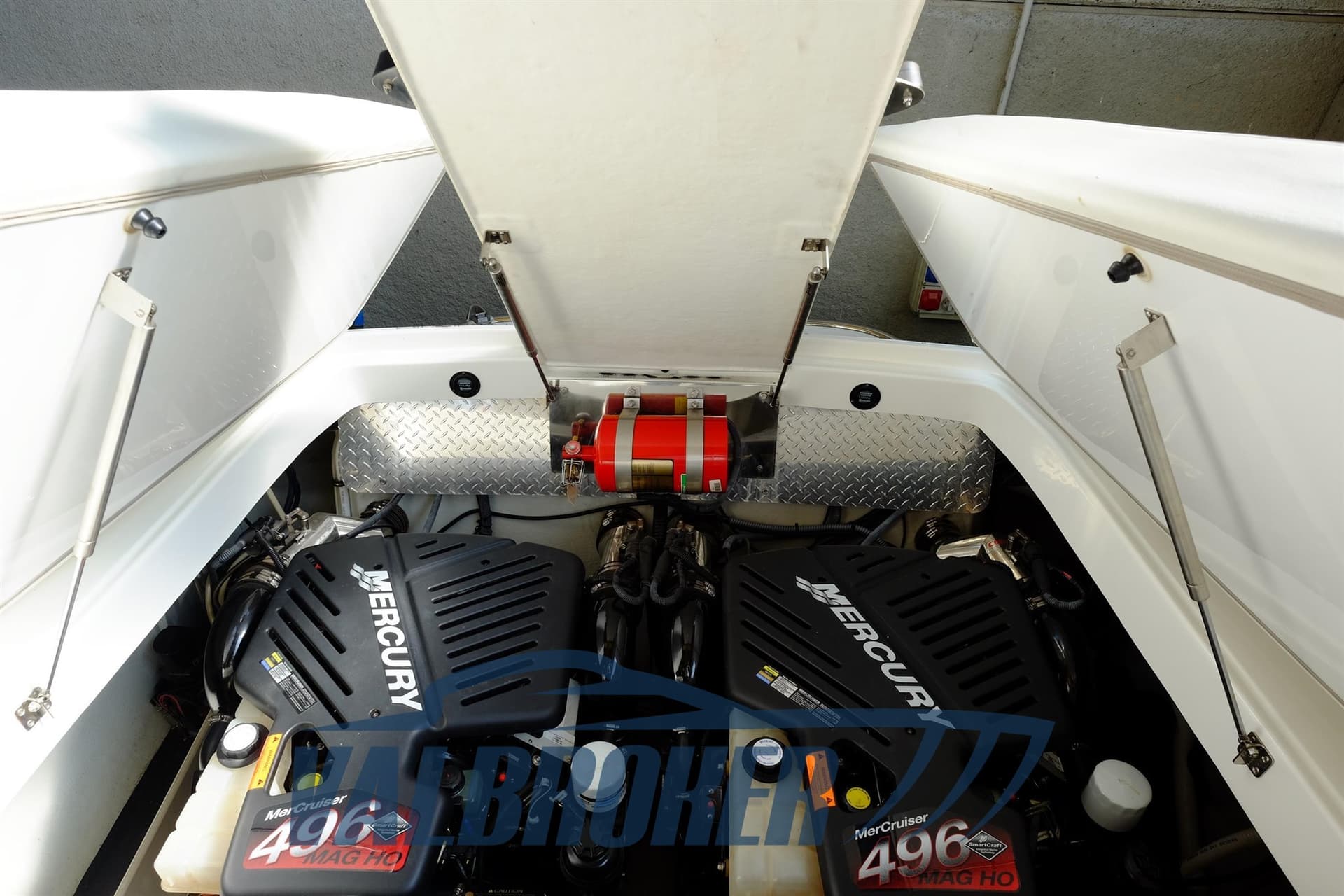 Cobalt 343 d'occasion - image hero 24