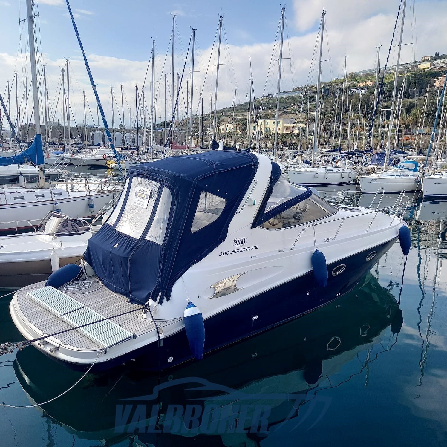 Bavaria Bmb 300 Sport - Detail View 1 Bavaria Bmb 300 Sport - Detail View 1