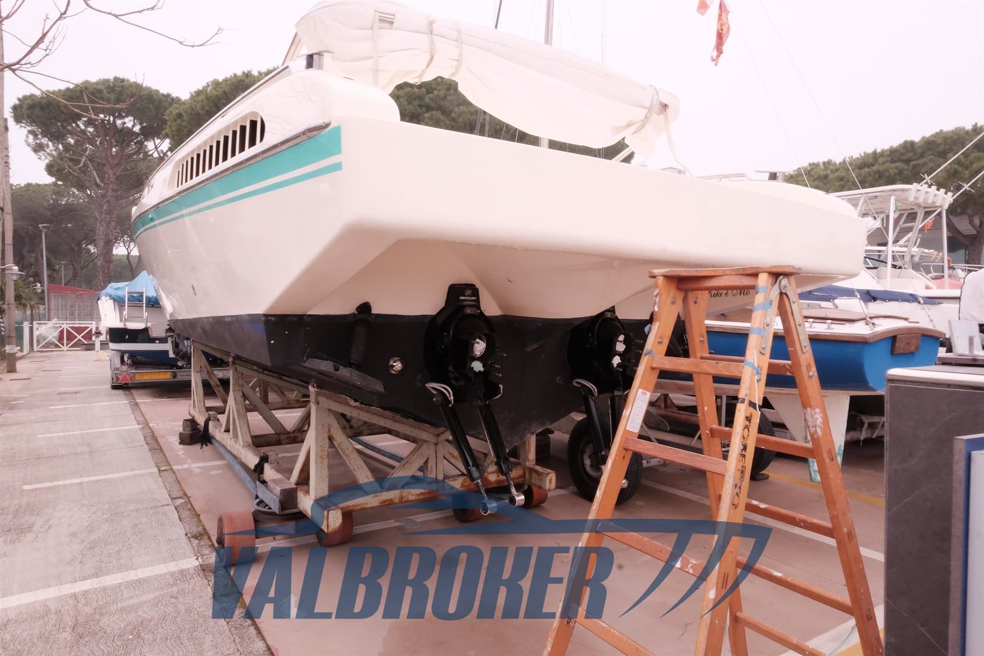 Nautirama Iguana 35 - Deck View Nautirama Iguana 35 - Deck View