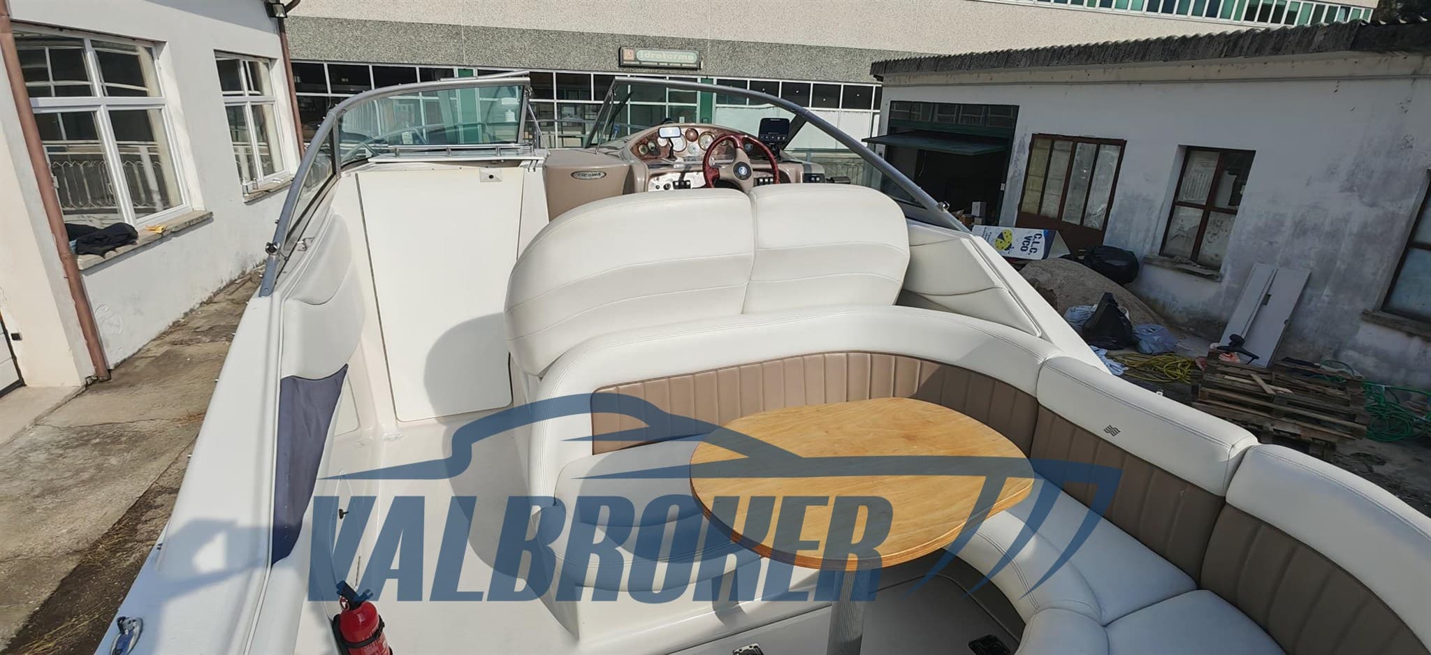 Four Winns Vista 248 - Interior View Four Winns Vista 248 - Interior View