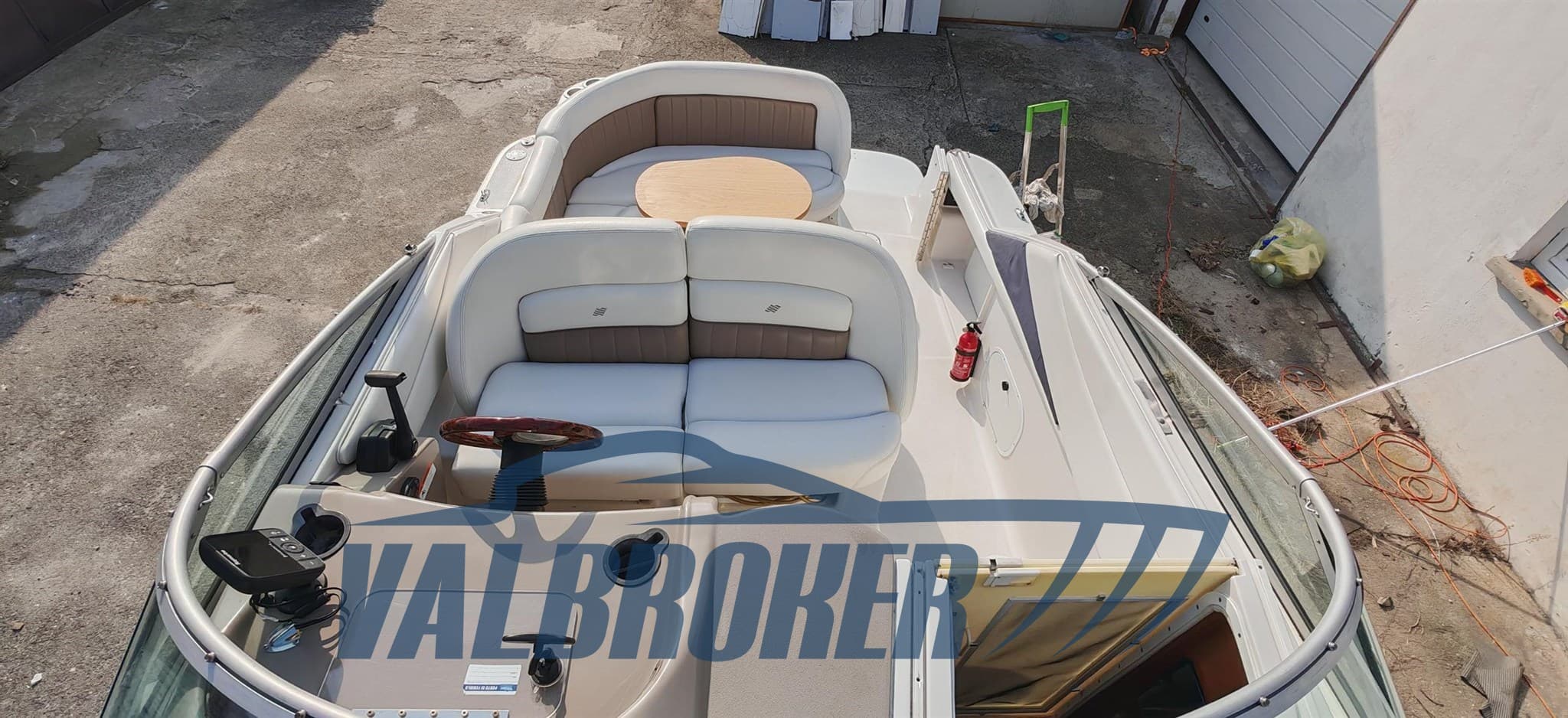 Four Winns Vista 248 - Detail View 1 Four Winns Vista 248 - Detail View 1