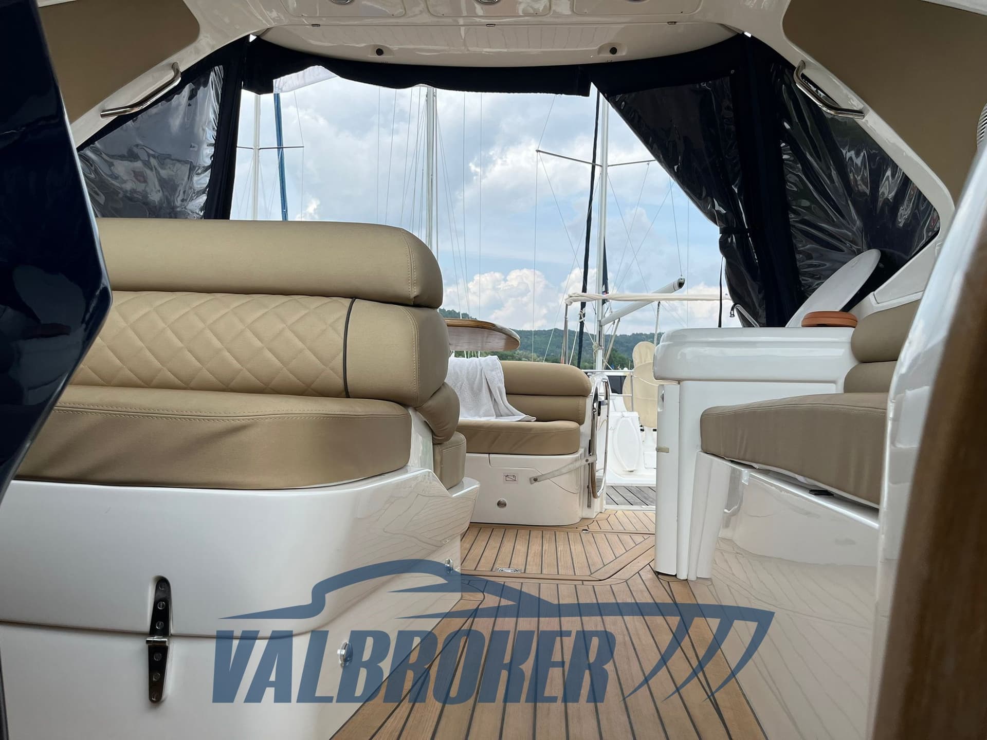 Sealine S 34 usato - foto hero 9