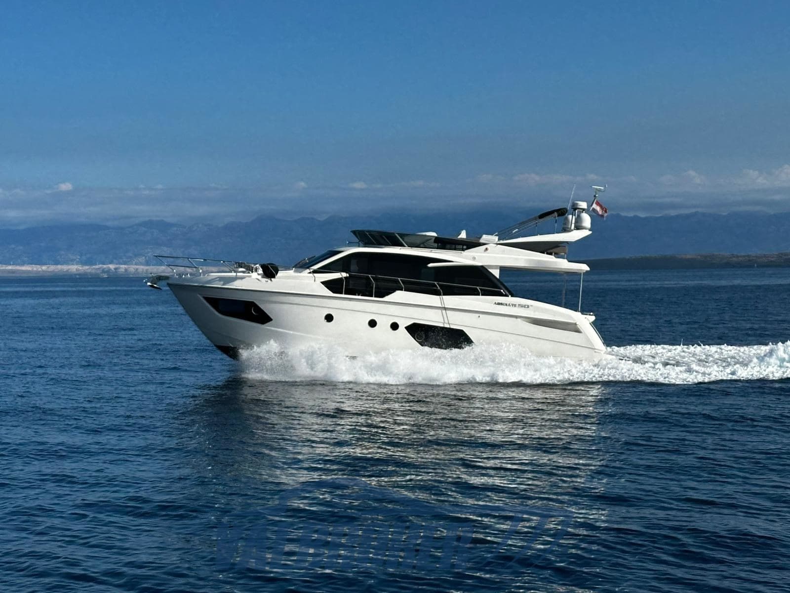 Absolute 50 Fly - Main View Absolute 50 Fly - Main View