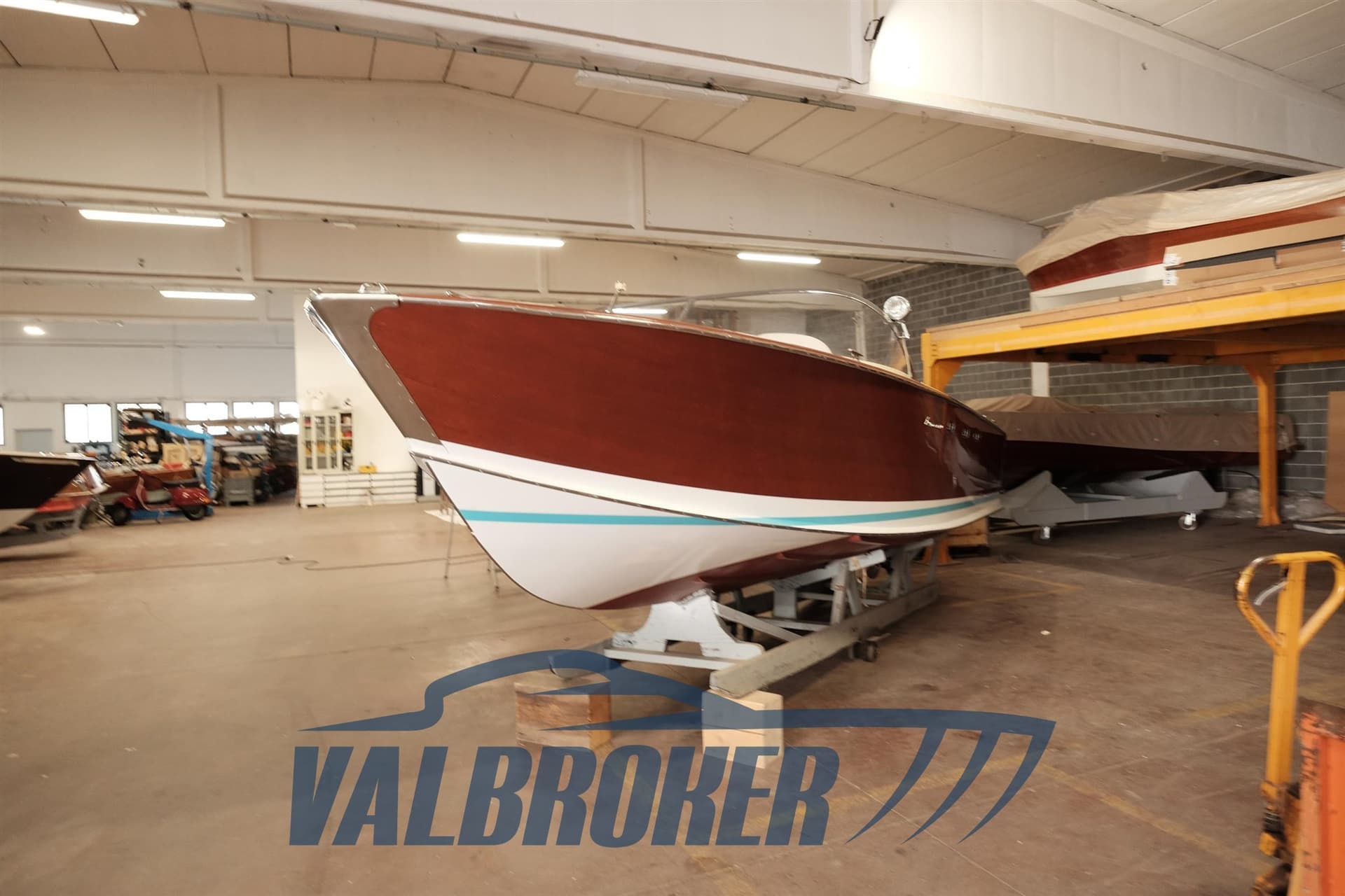 Timossi Lario - Interior View Timossi Lario - Interior View