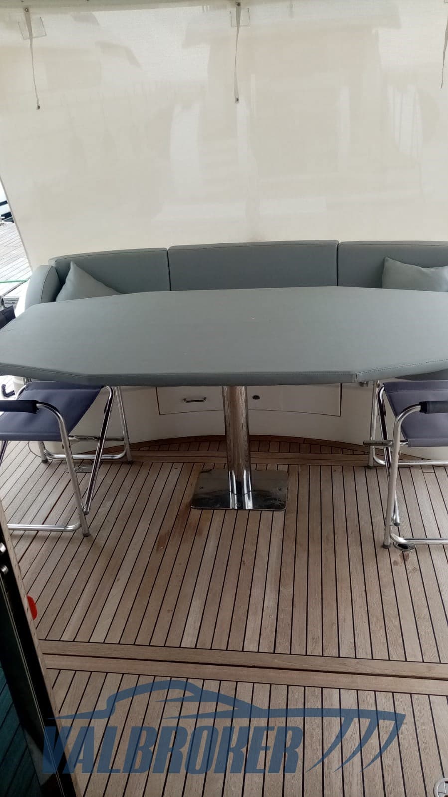 Fairline SQUADRON 62 usato - foto hero 38