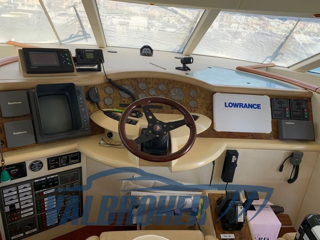 Fairline SQUADRON 62 usato - foto hero 7