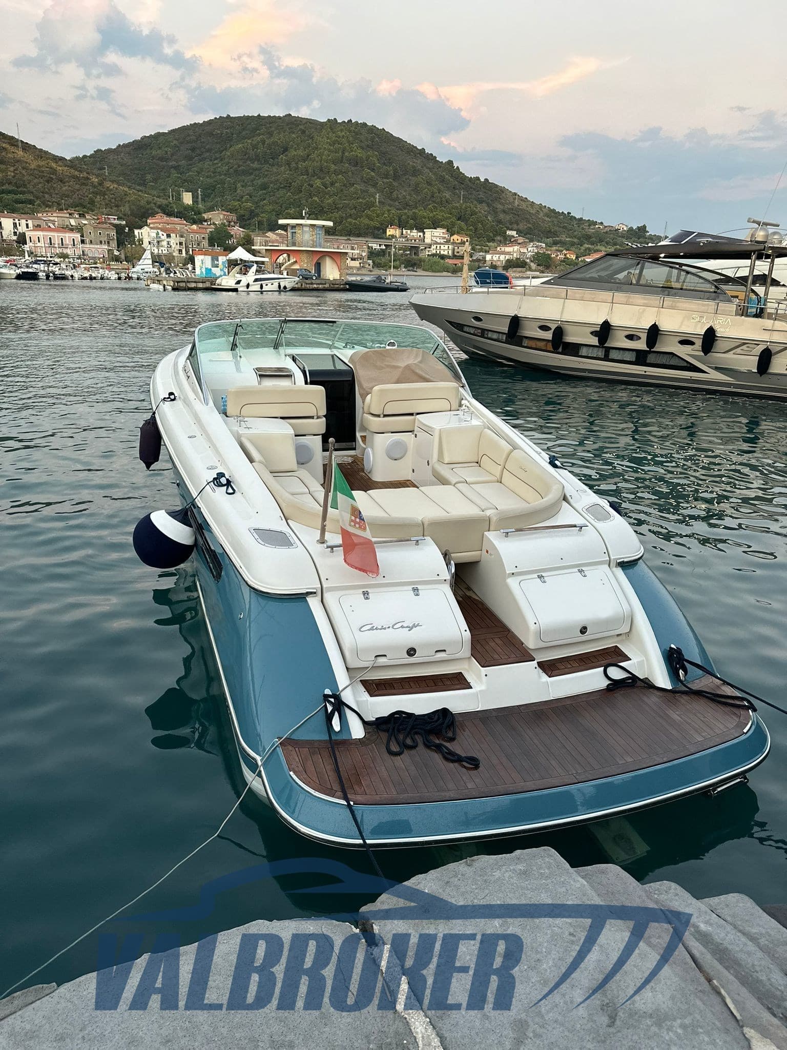 Chris Craft CORSAIR 36 usato - foto hero 8