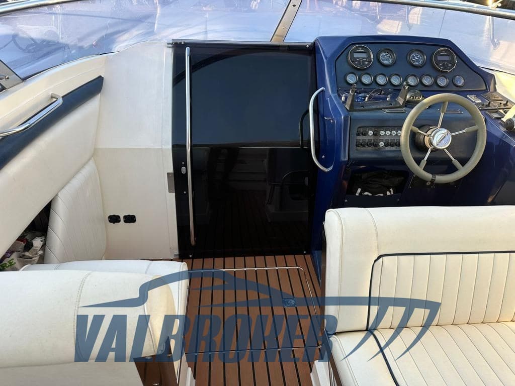 Sunseeker Mohawk 29 - Deck View Sunseeker Mohawk 29 - Deck View