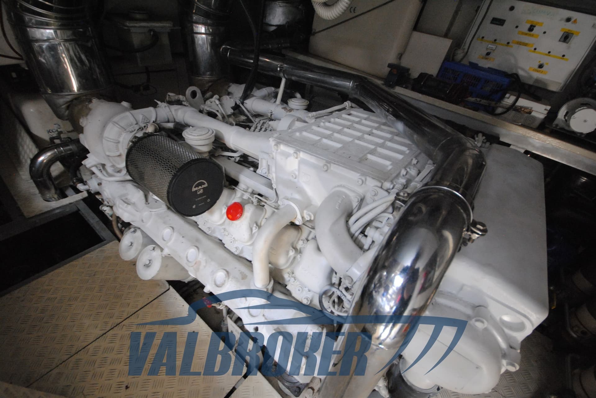 Overmarine Mangusta 72 usato - foto hero 34