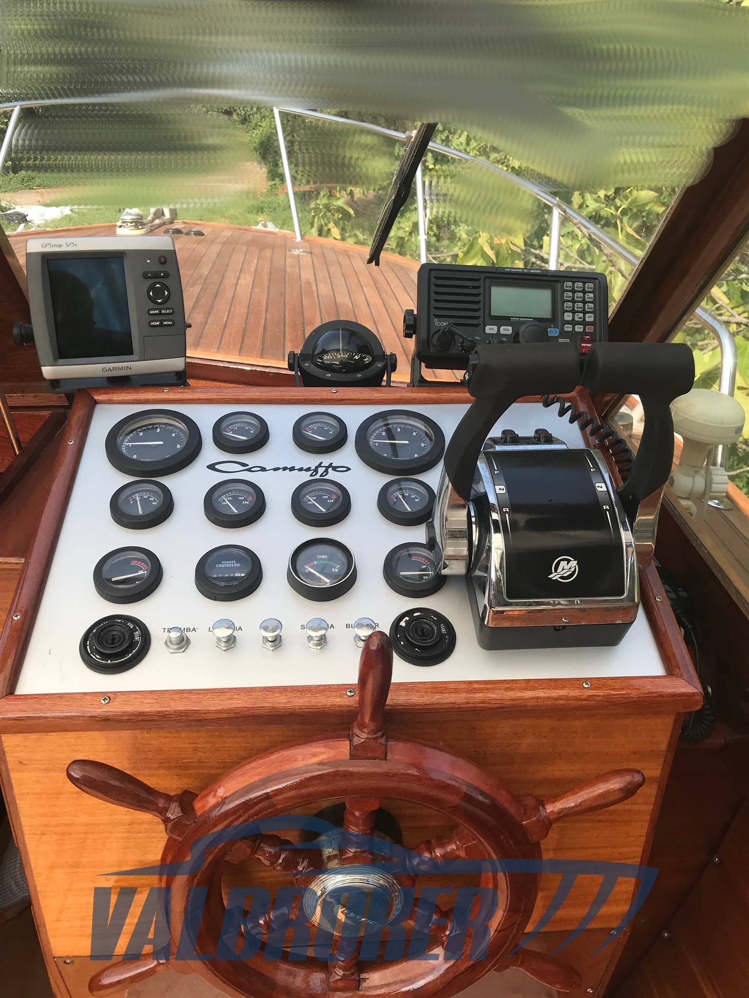 Camuffo 980 - Deck View Camuffo 980 - Deck View