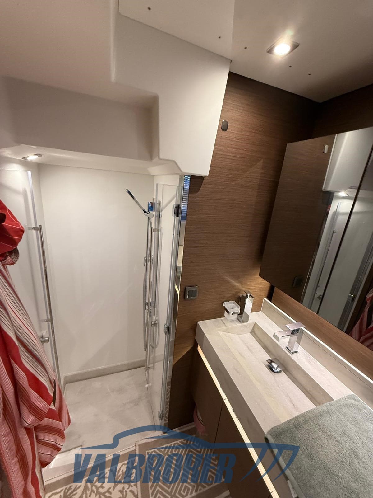Prestige 520 d'occasion - image hero 28