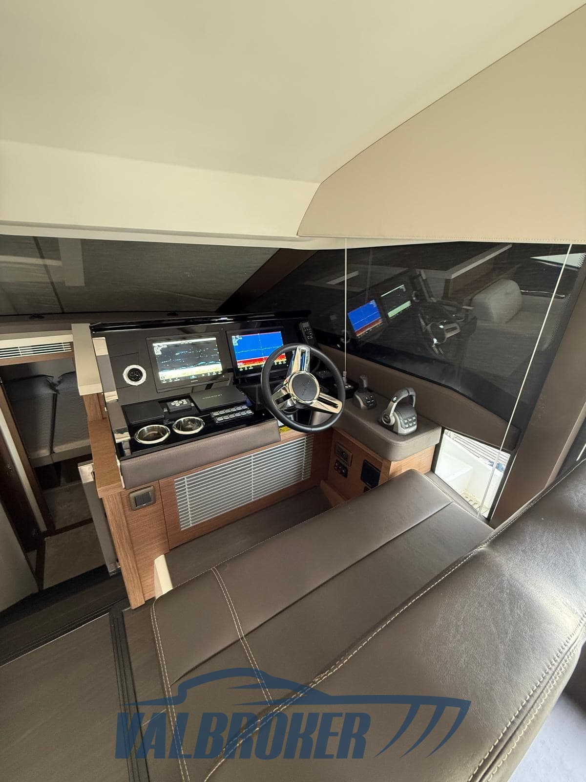 Prestige 520 d'occasion - image hero 10