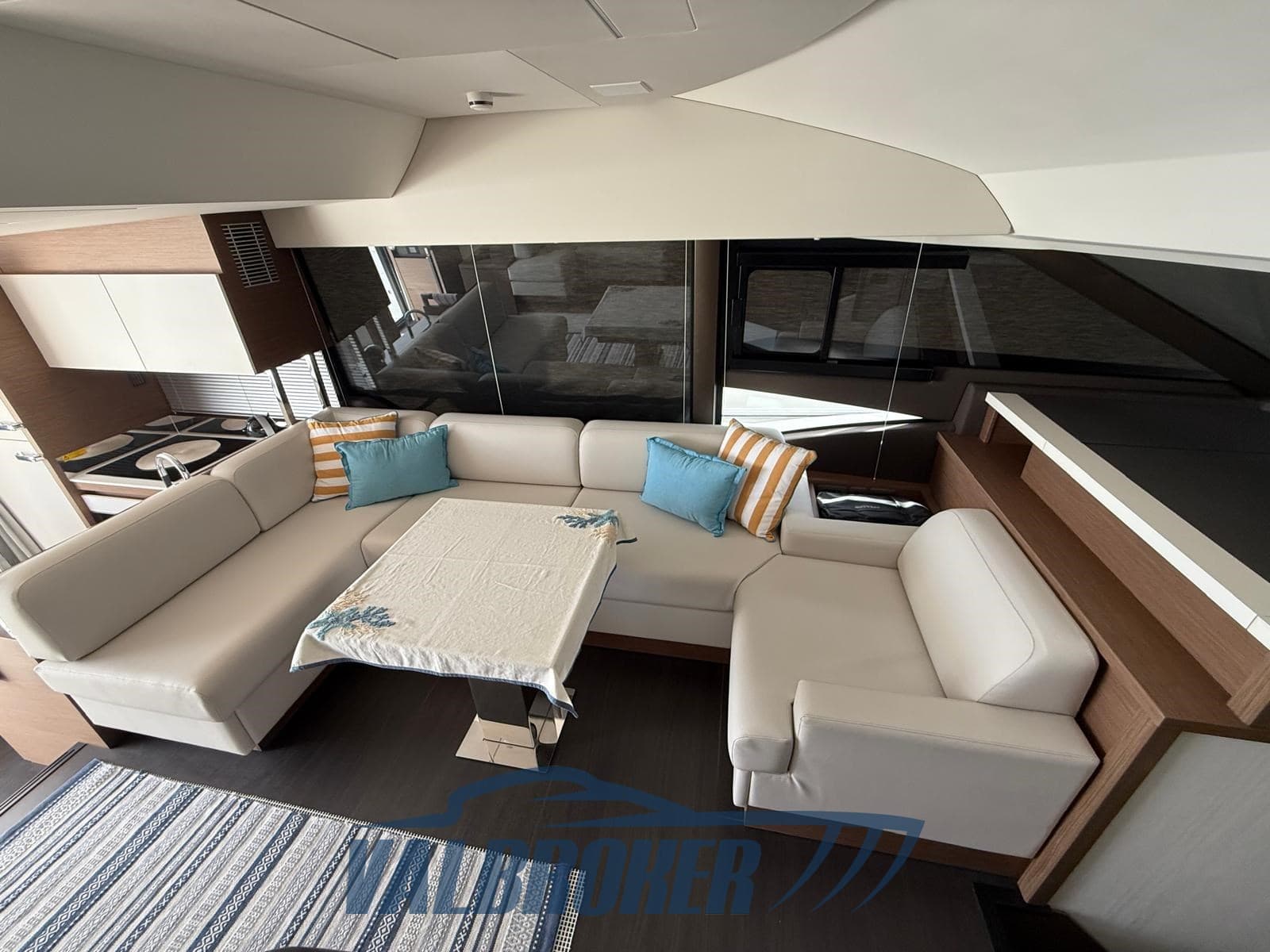 Prestige 520 d'occasion - image hero 6