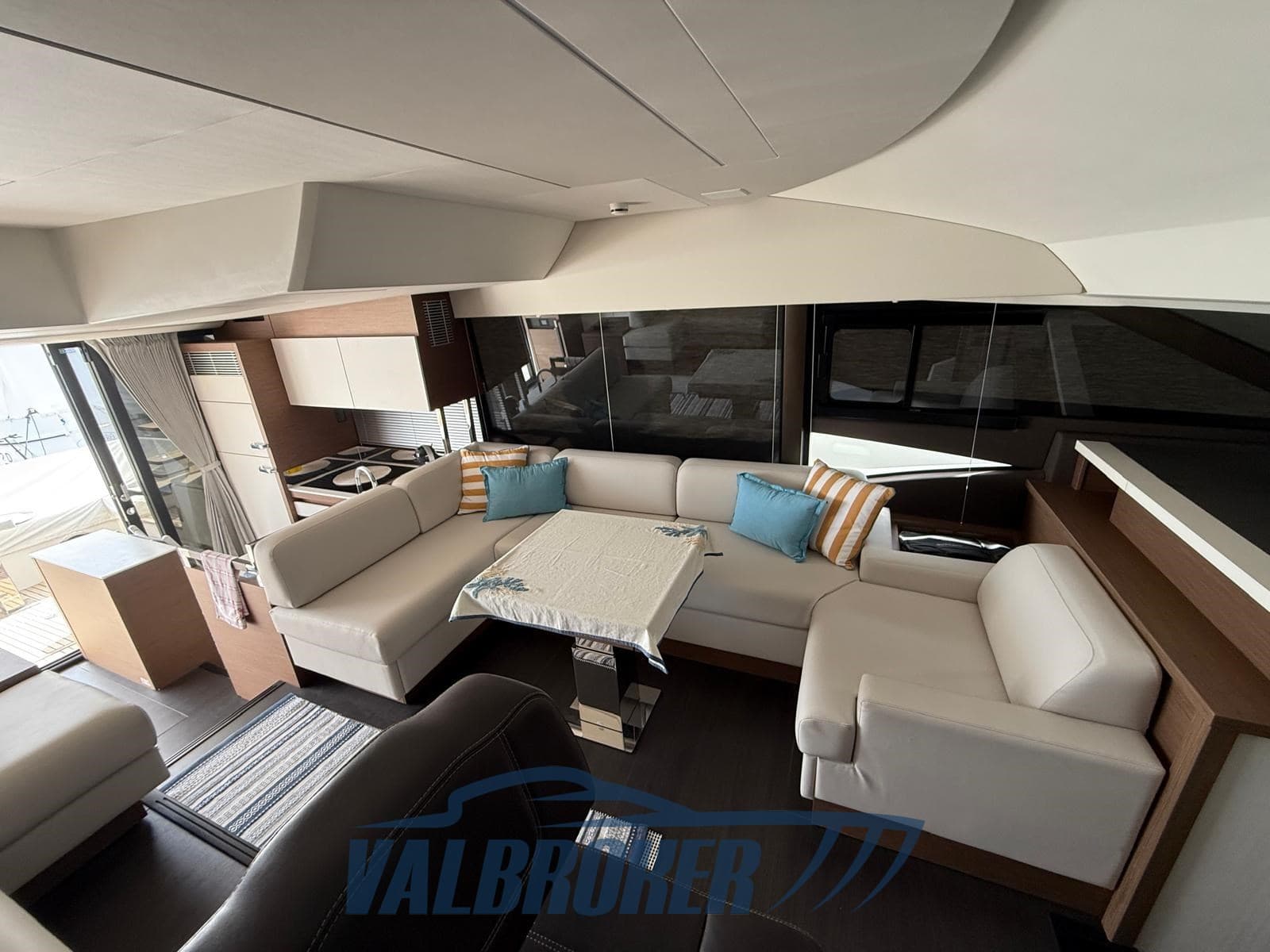 Prestige 520 d'occasion - image hero 23