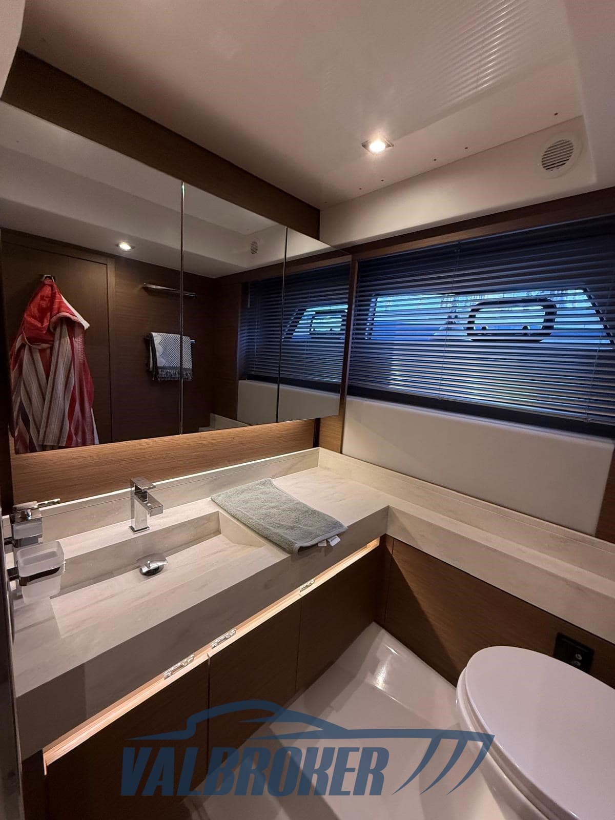 Prestige 520 d'occasion - image hero 27