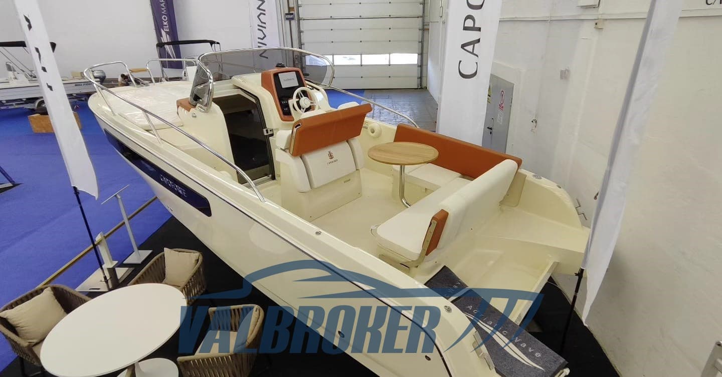 Capoforte Cx240 - Detail View 1 Capoforte Cx240 - Detail View 1