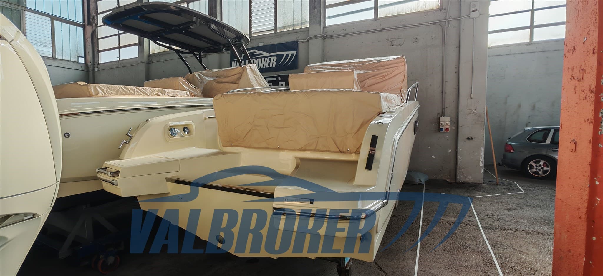 Capoforte Cx240 - Deck View Capoforte Cx240 - Deck View