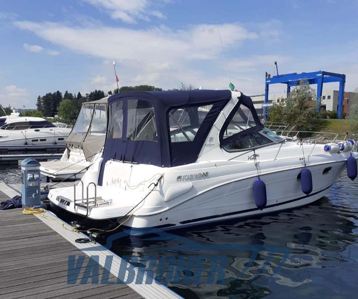 Four Winns Vista 328 - Detail View 1 Four Winns Vista 328 - Detail View 1