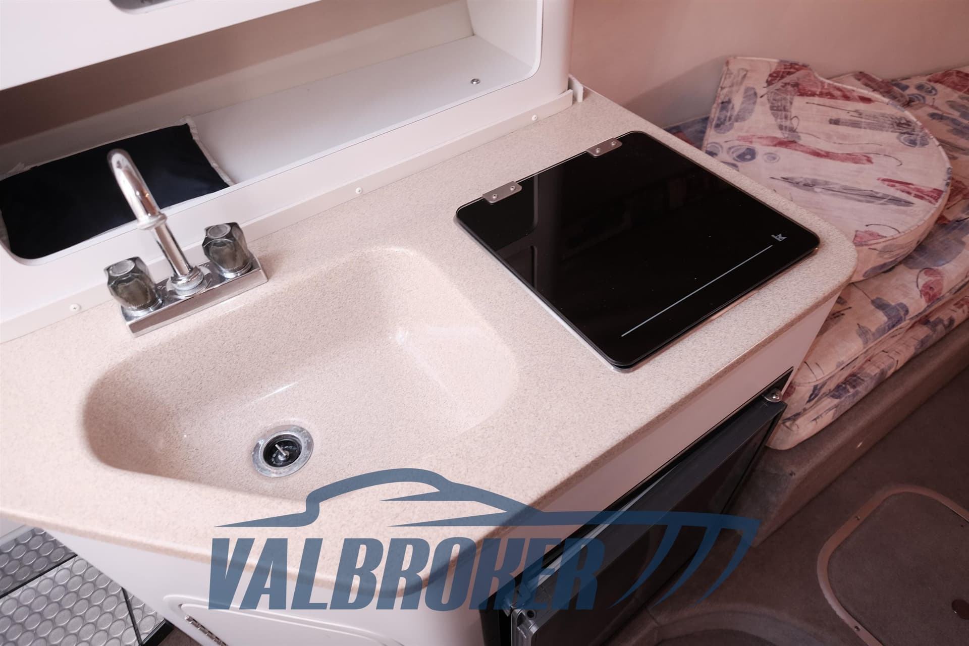 Crownline 268 CR usato - foto hero 12