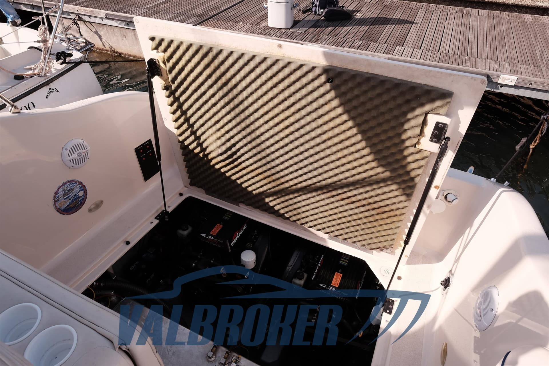 Crownline 268 CR usato - foto hero 20