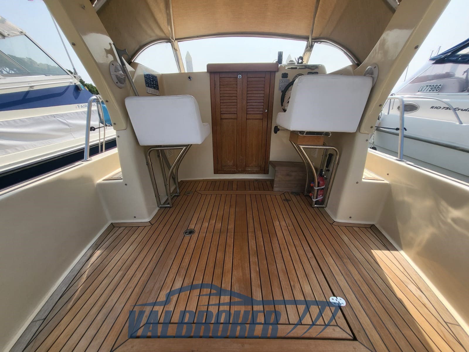 Mimì Libeccio 25 - Detail View 1 Mimì Libeccio 25 - Detail View 1