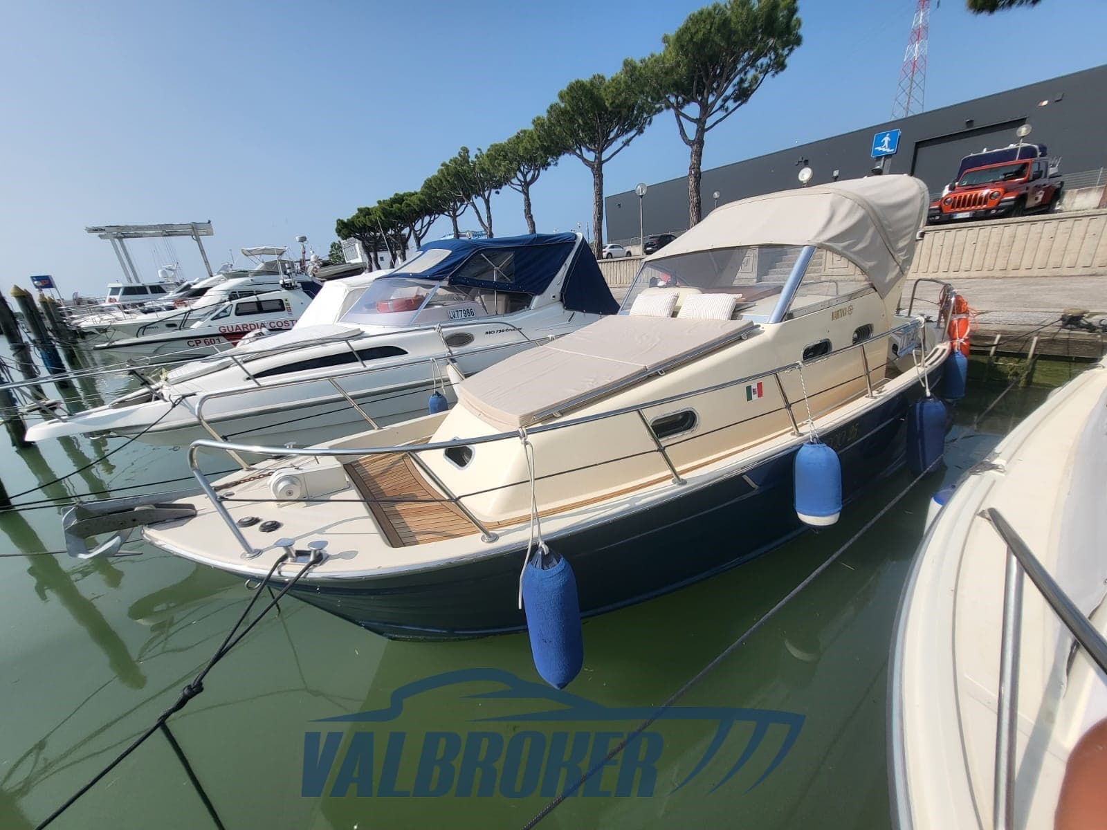 Mimì Libeccio 25 - Deck View Mimì Libeccio 25 - Deck View