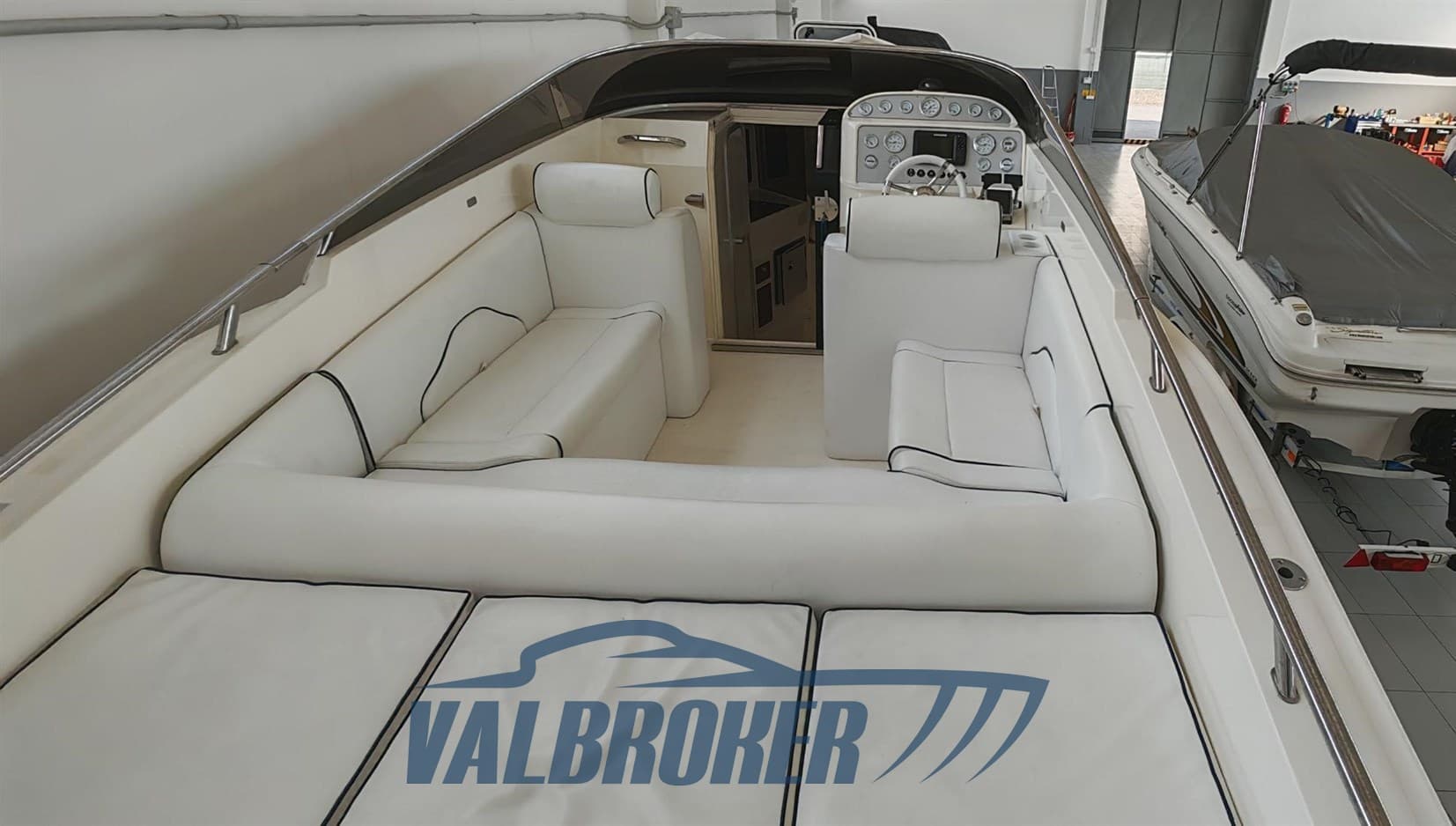 Performance Marine 907 Performance - Deck View Performance Marine 907 Performance - Deck View