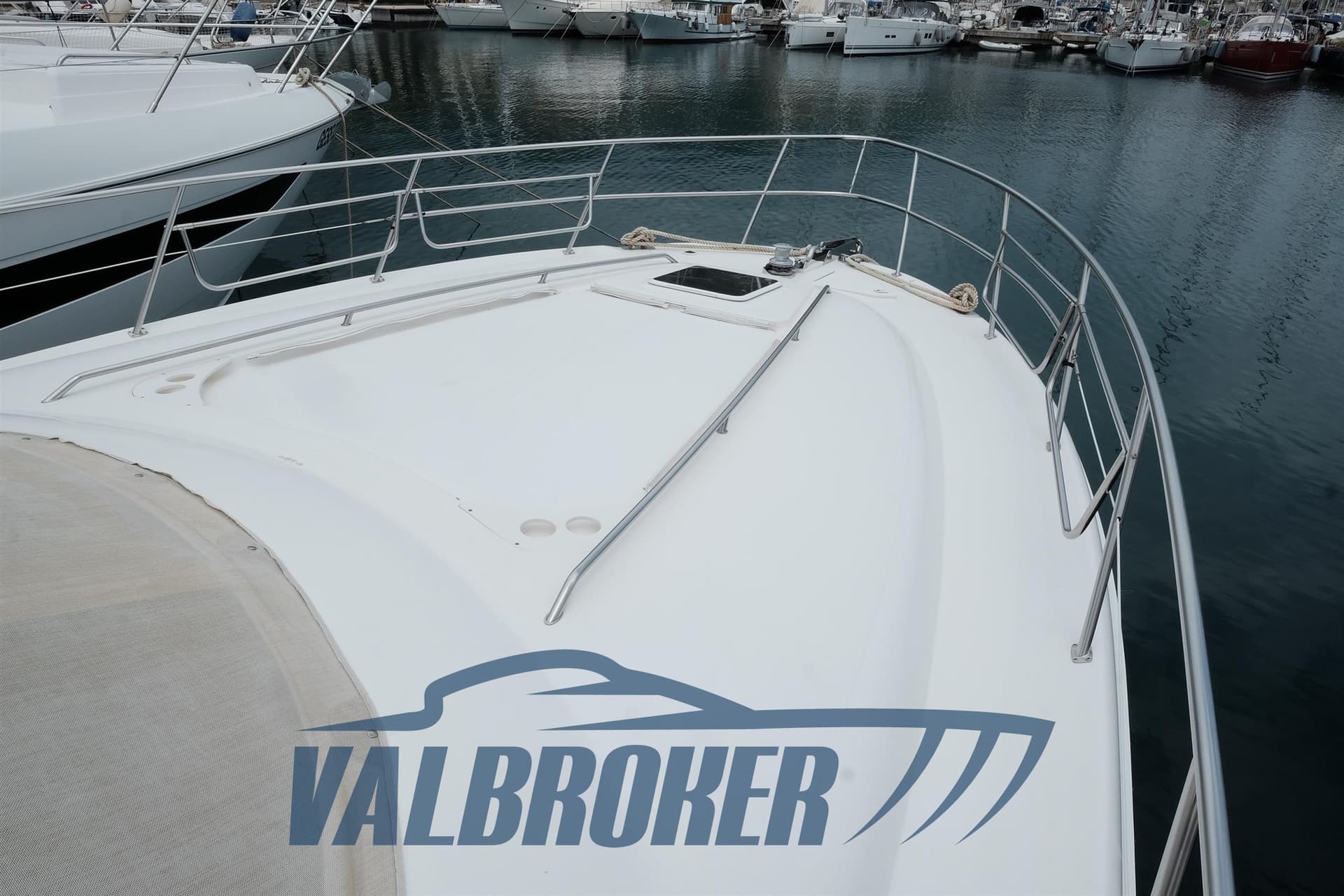 Sea Ray 480 Sedan Bridge - Interior View Sea Ray 480 Sedan Bridge - Interior View