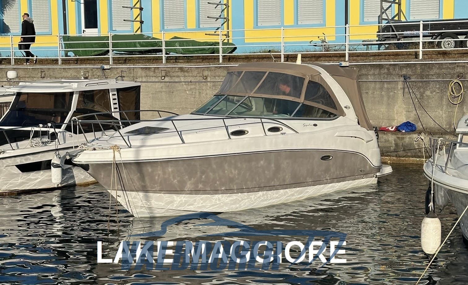 Chaparral Signature 280 - Detail View 1 Chaparral Signature 280 - Detail View 1