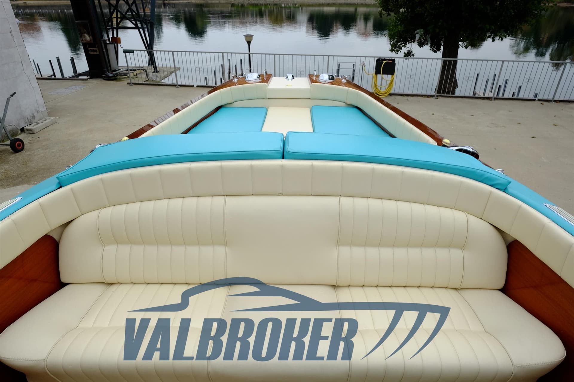 Riva AQUARAMA SPECIAL usato - foto hero 11