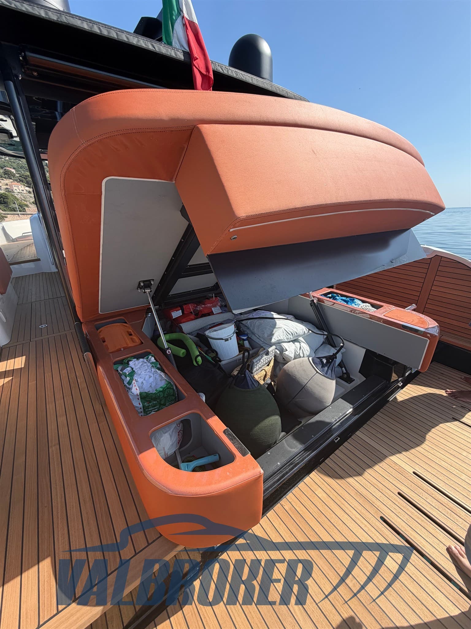 Cranchi A 46 Luxury Tender used - hero image 22