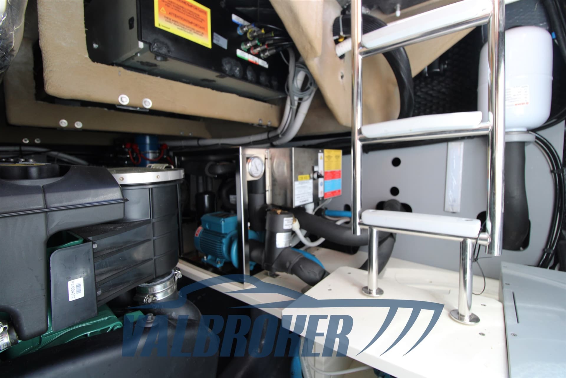 Cranchi A 46 Luxury Tender used - hero image 31