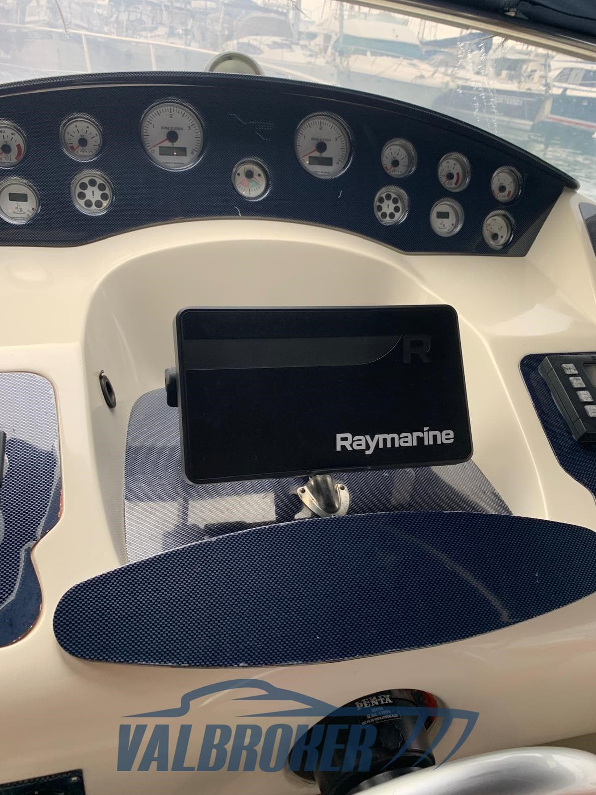 Airon Marine Airon 425 usato - foto hero 37