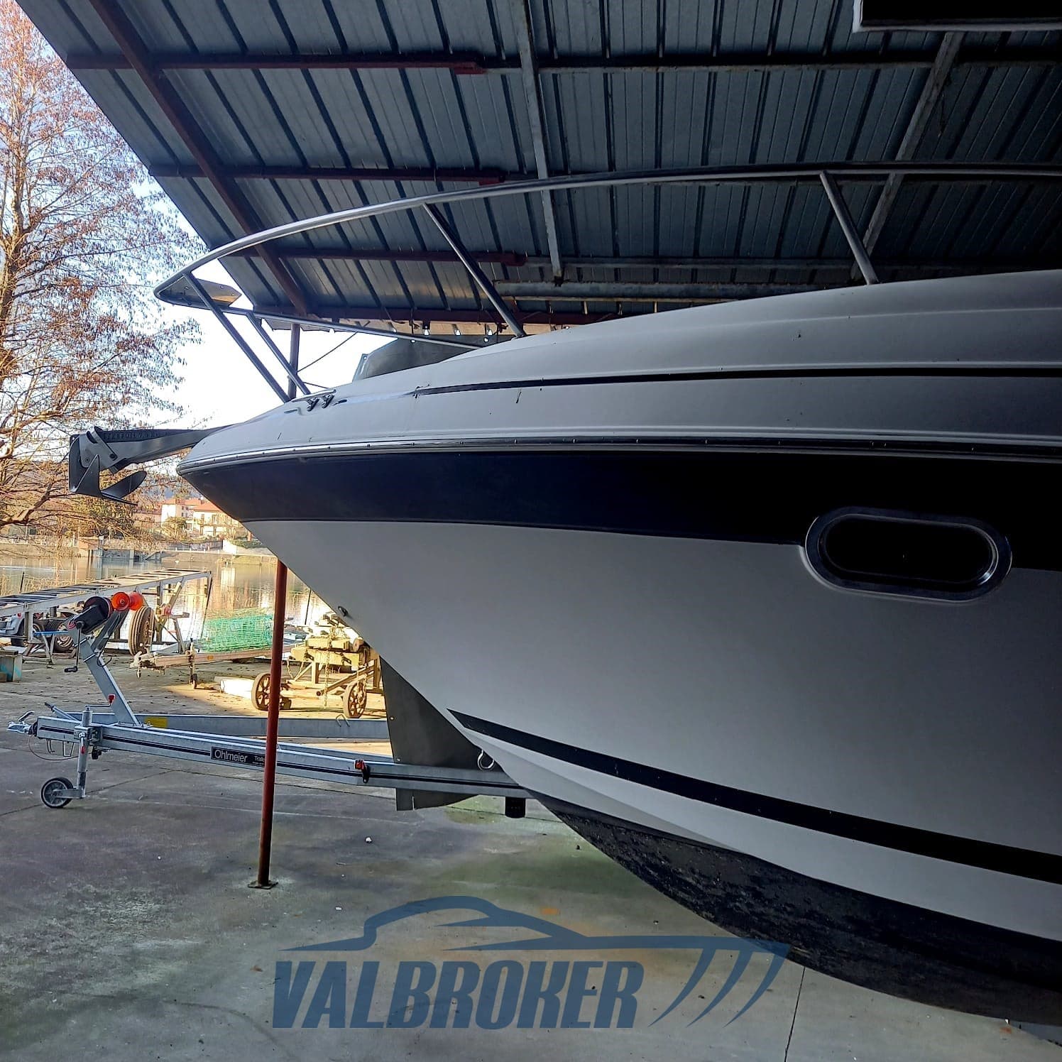 Four Winns Vista 248 - Deck View Four Winns Vista 248 - Deck View