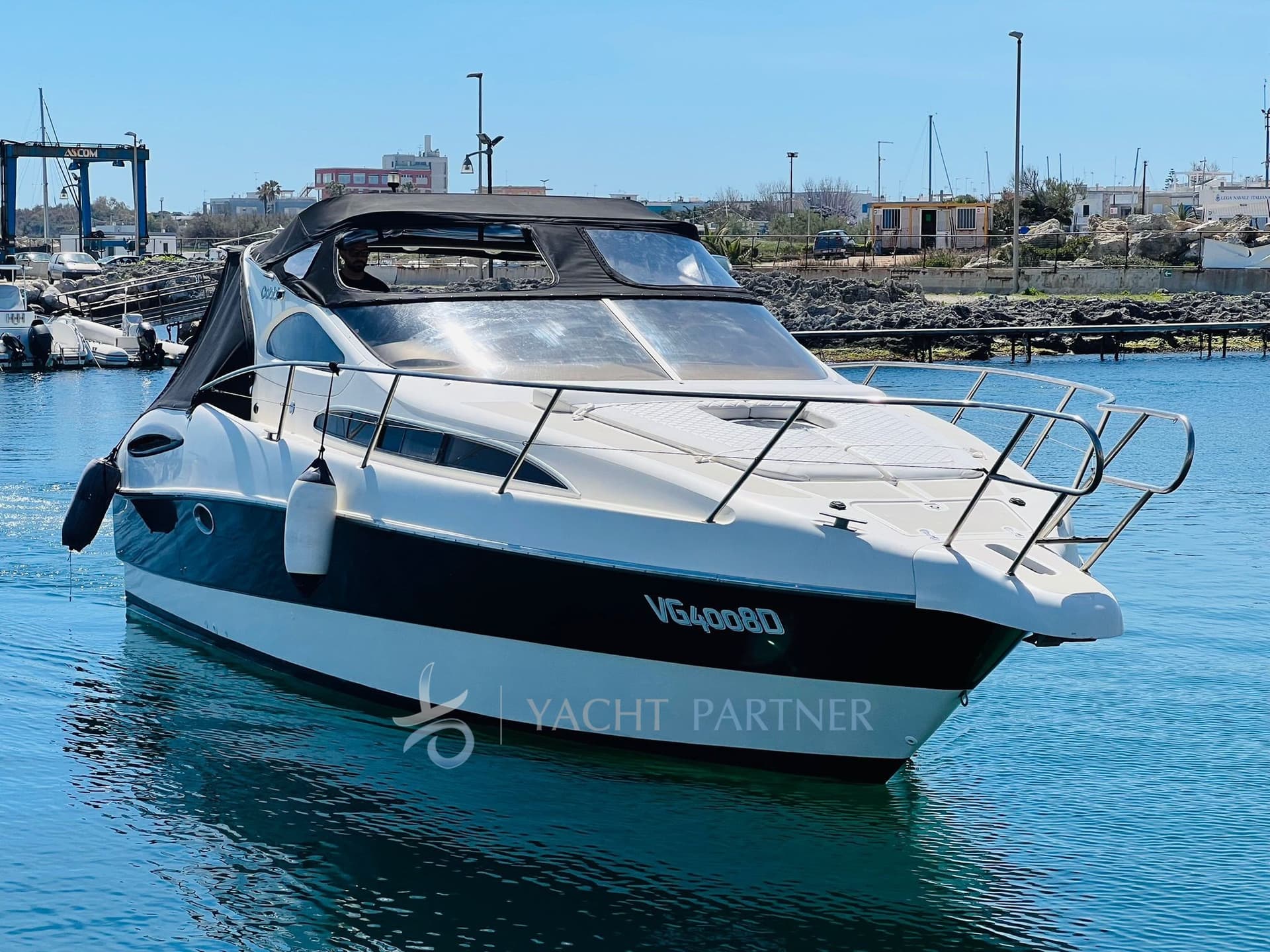 Gobbi 375 Sc - Interior View Gobbi 375 Sc - Interior View