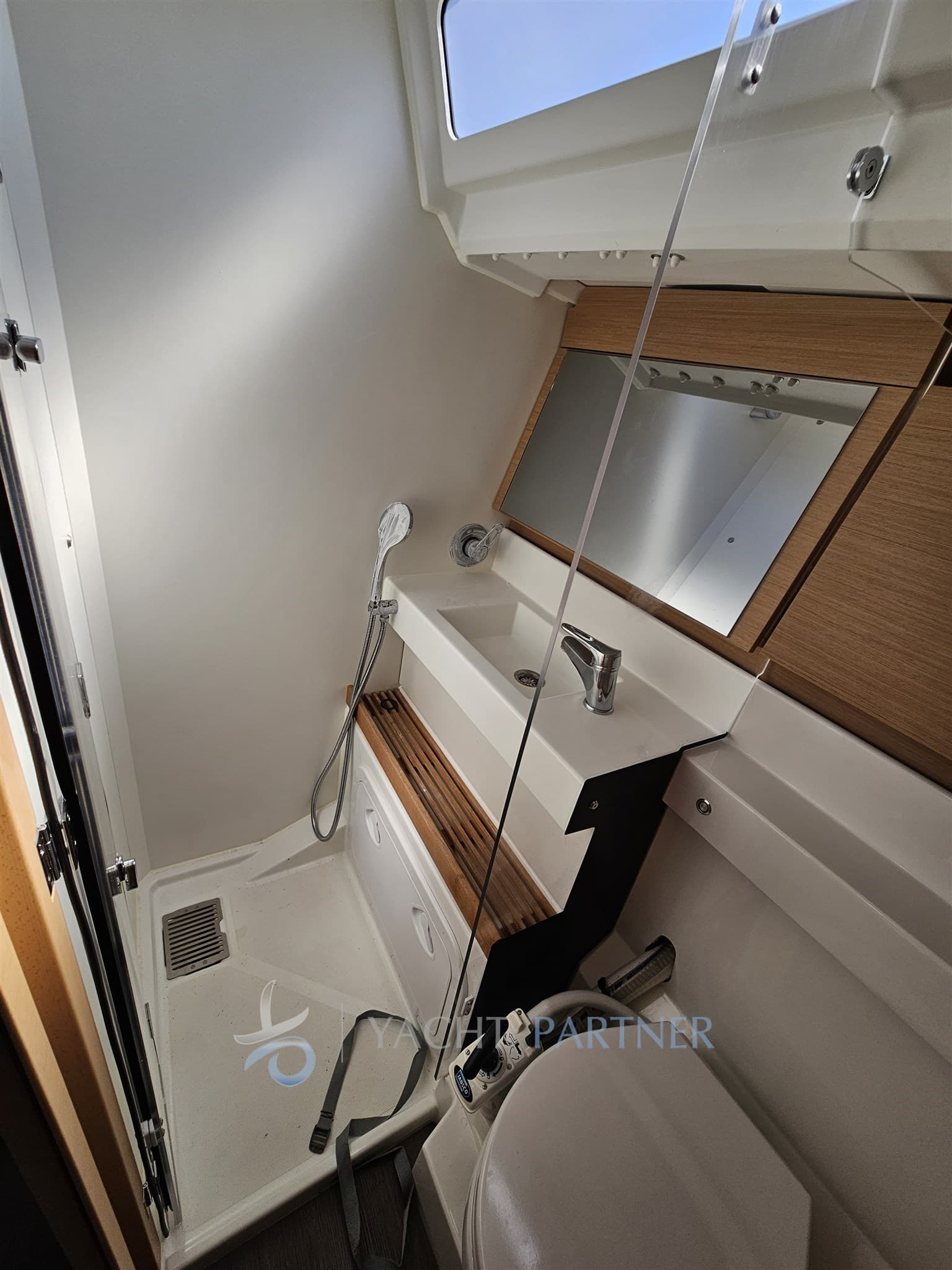 Jeanneau SUN ODYSSEY 440 usato - foto hero 10