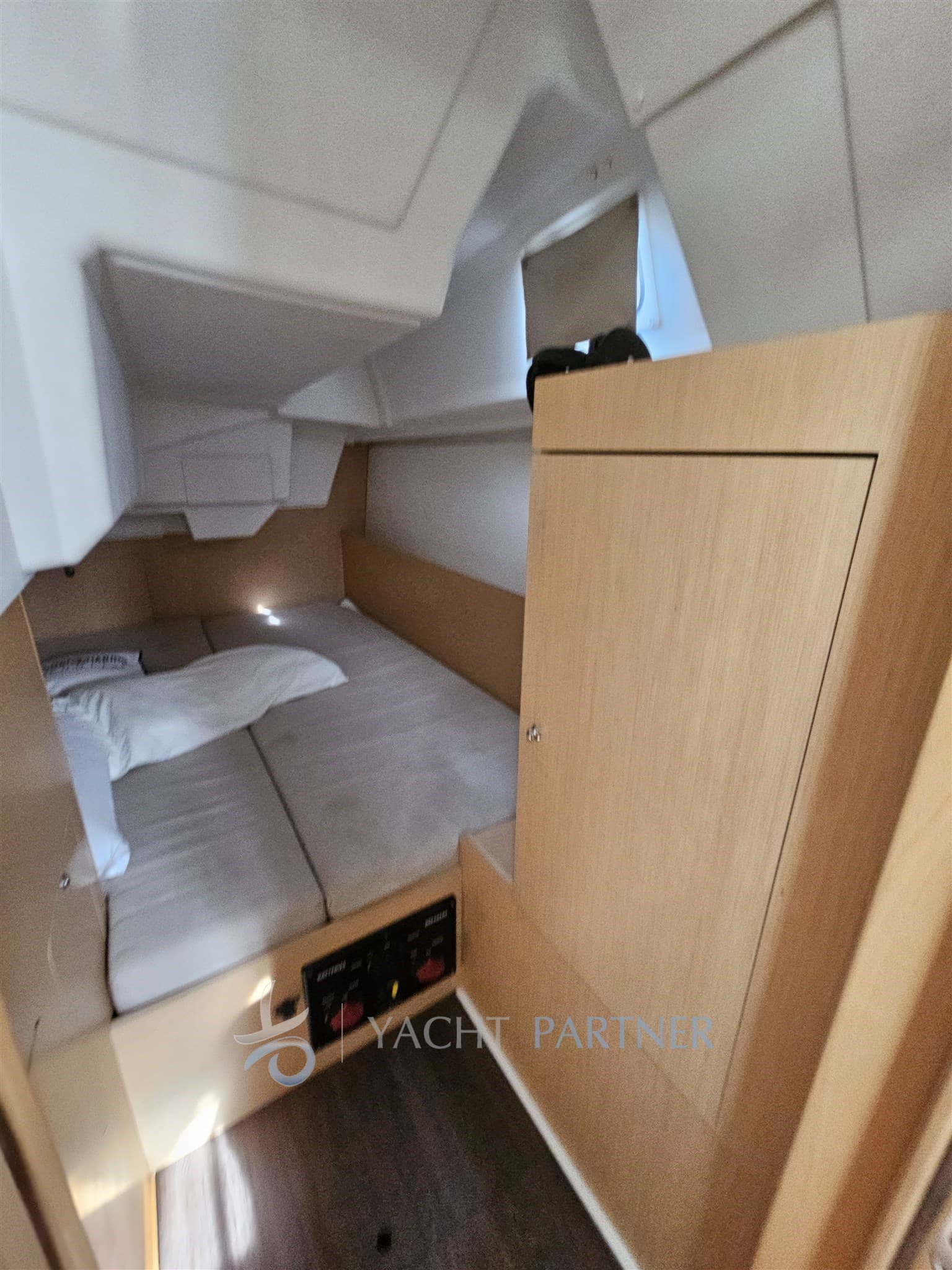 Beneteau OCEANIS 35.1 used - hero image 14
