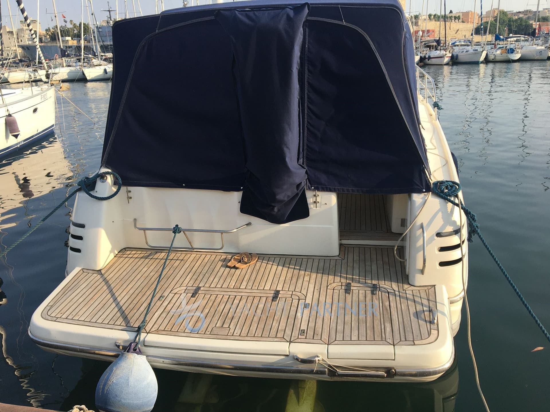 Cranchi Smeraldo 36 - Detail View 1 Cranchi Smeraldo 36 - Detail View 1