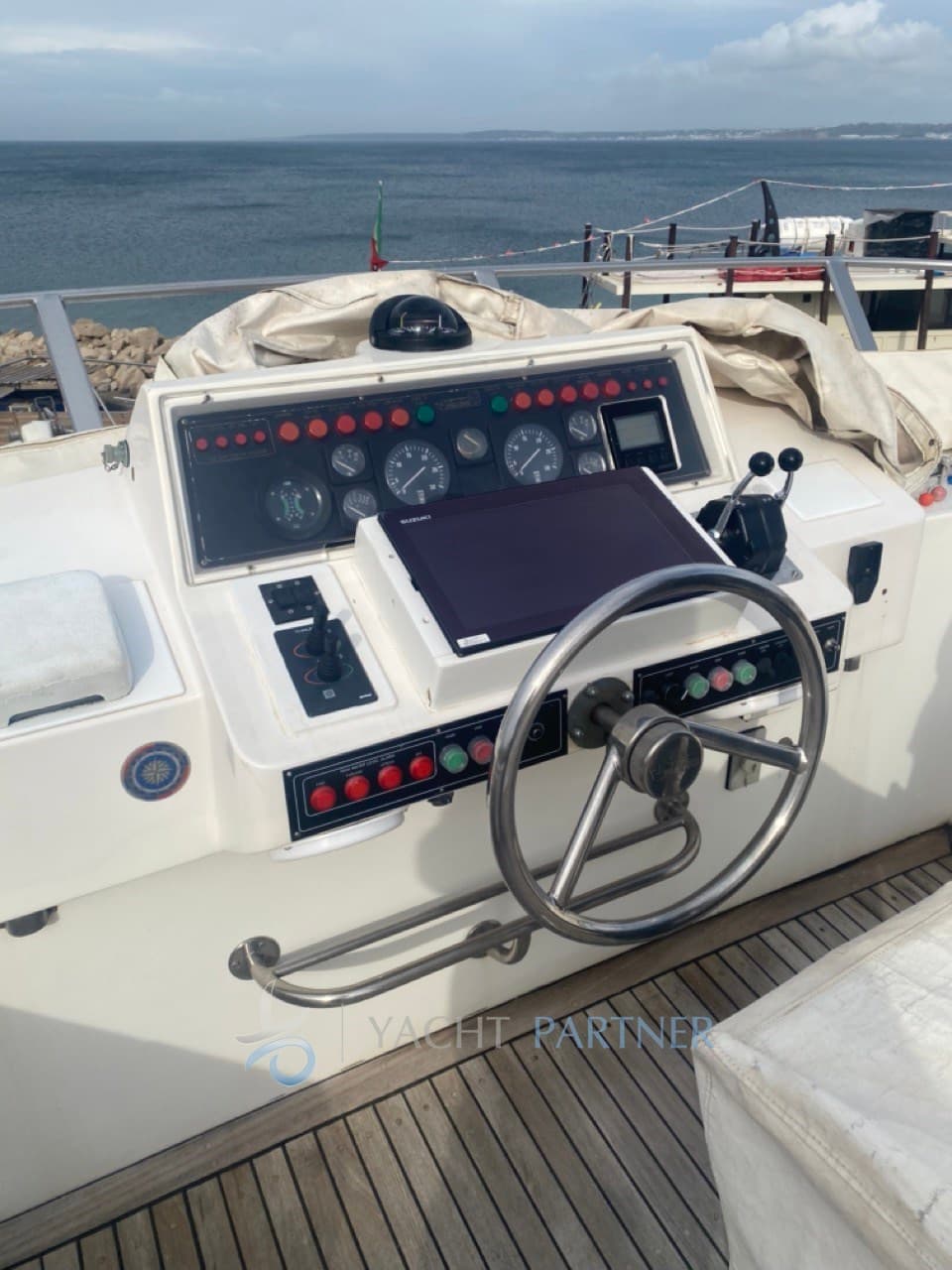 Johnson Yacht JOHNSON 63 d'occasion - image hero 19