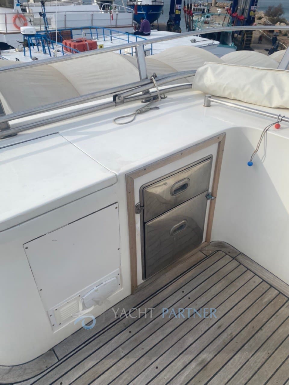 Johnson Yacht JOHNSON 63 d'occasion - image hero 18