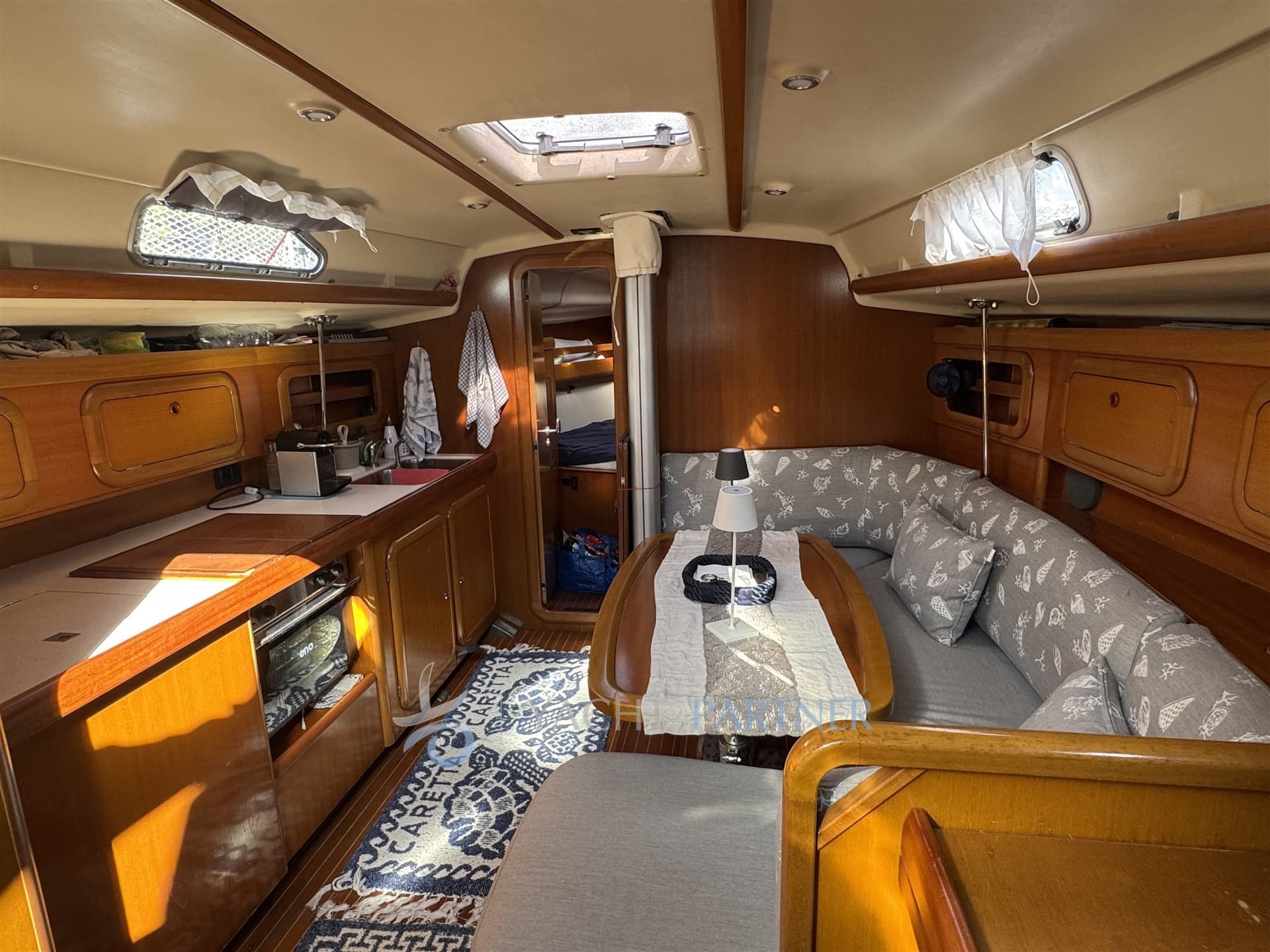 Cantiere del Pardo Grand Soleil 40 - Interior View Cantiere del Pardo Grand Soleil 40 - Interior View