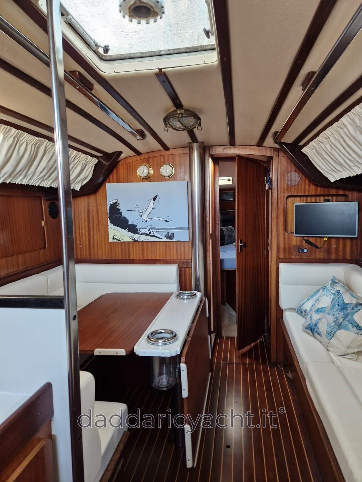 Jeanneau Sun Fizz 40 - Interior View Jeanneau Sun Fizz 40 - Interior View