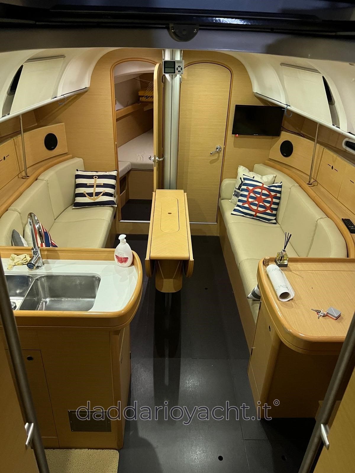 Beneteau First 40.7 - Deck View Beneteau First 40.7 - Deck View